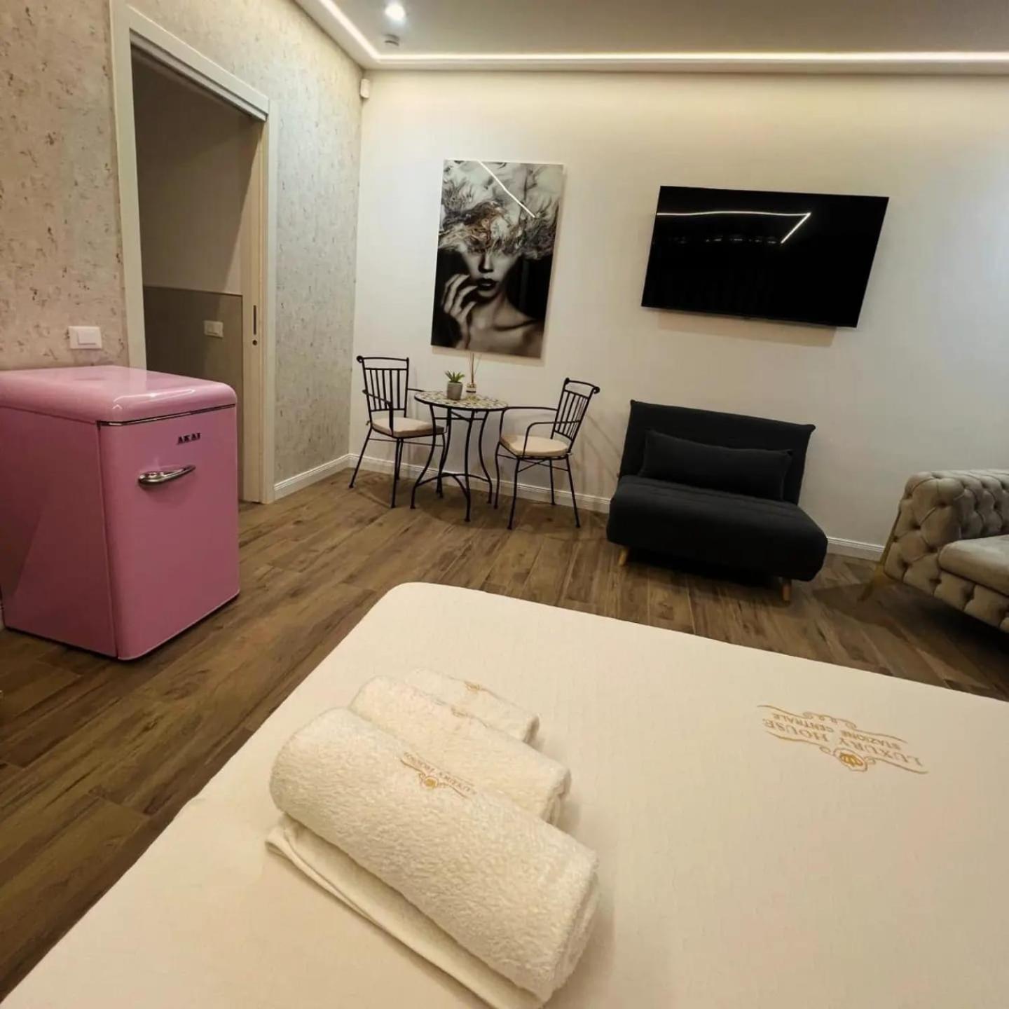 Luxury House Stazione Centrale Palermo Exterior photo